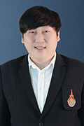นายโชติพงศ์ วงศ์สัมมาชีพ